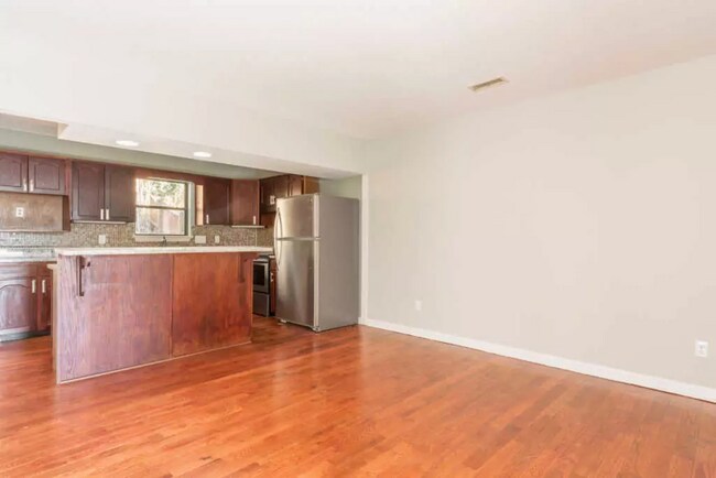 Foto del edificio - 929 Ashland Terrace