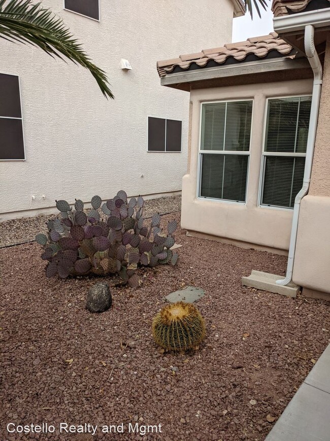 Foto del edificio - 3 br, 2 bath House - 5000 Lone Wolf Ave