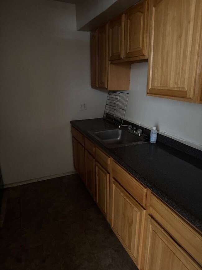 Foto del edificio - 9440 Woodbridge Rd