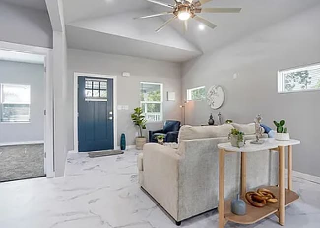 Building Photo - 3 Bed / 2 Bath in North Tulsa!