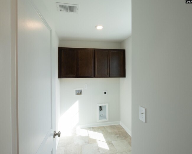 Building Photo - 728 S Long Star Wy