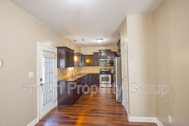 Foto del edificio - 6023 Daybrook Ct