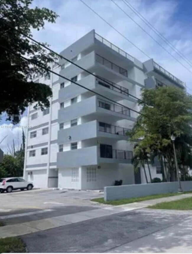 Foto del edificio - 16508 NE 26th Ave