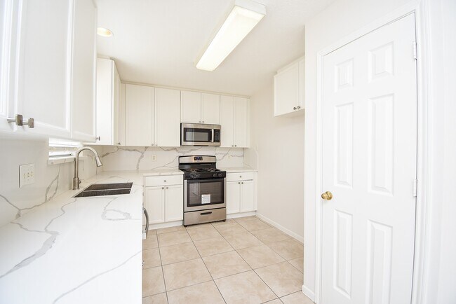 Foto del edificio - 4426 Topaz Trail Dr