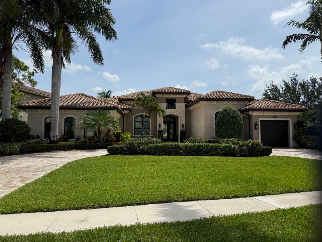 Primary Photo - 16786 Crown Bridge Dr