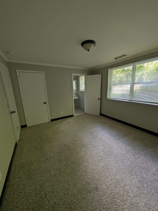 Building Photo - 2209 Morehead Ave