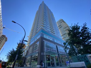 Building Photo - 6333 Silver Av