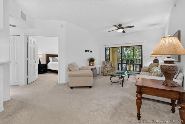 Building Photo - 3020 Alcazar Pl