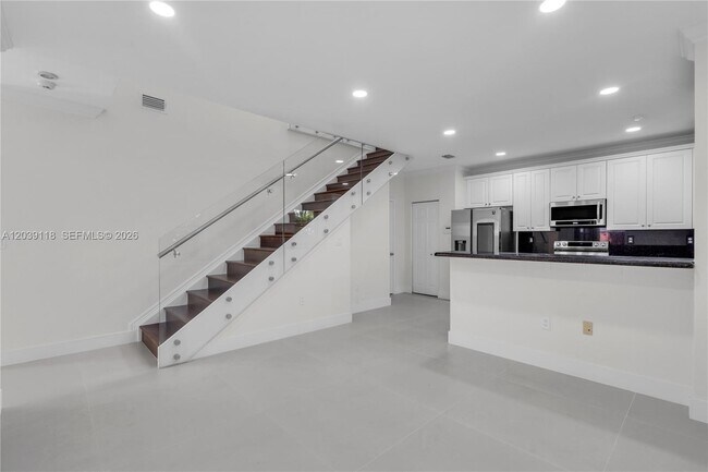 Foto del edificio - 7482 NW 21st Ct