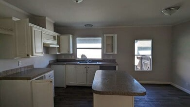 Building Photo - 11926 Greensbrook Forest Dr