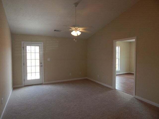 Foto del edificio - 212 Bobwhite Dr