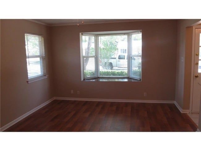Building Photo - 1019 Shadow Wood Ln