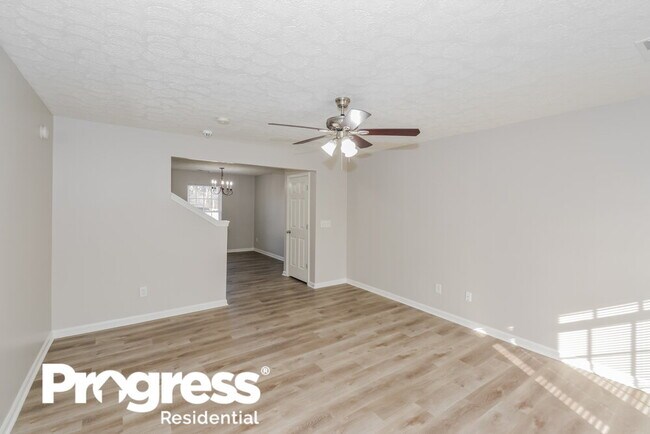 Foto del edificio - 2352 Hockett Dr