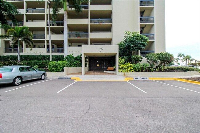 Building Photo - 1125 Gulf of Mexico Dr