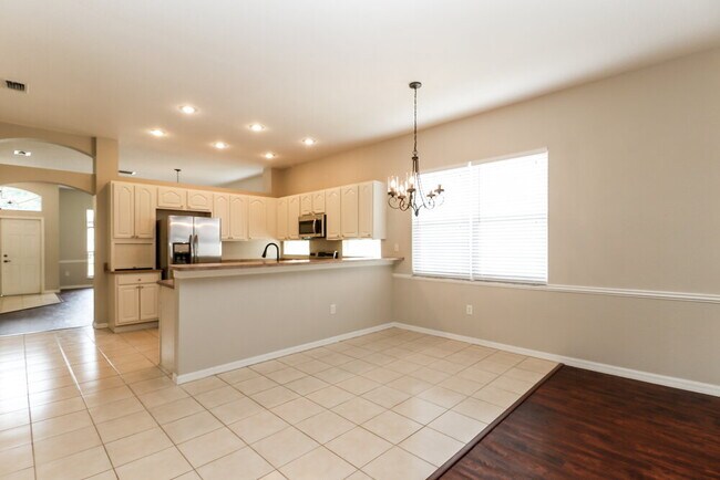 Foto del edificio - 5631 Passing Pine Ln