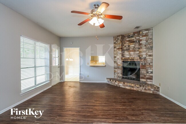 Foto del edificio - 13319 Ascot Glen Ln