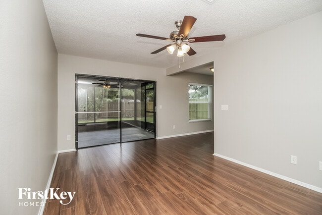 Building Photo - 664 Birgham Pl