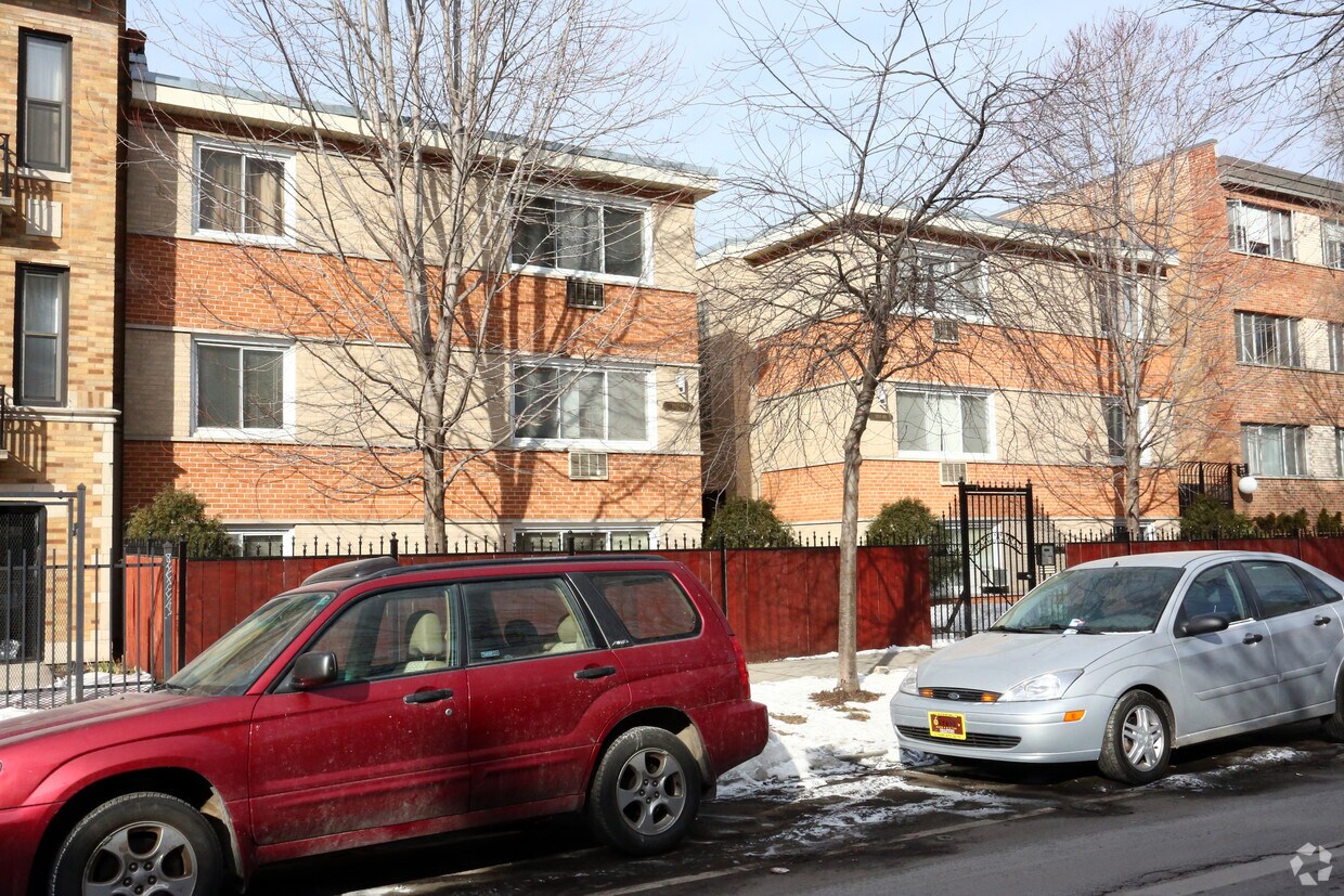 Foto del edificio - 5952-5960 N Winthrop Ave