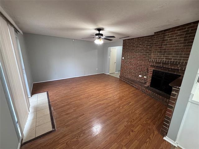 Foto del edificio - 513 Southlake Dr