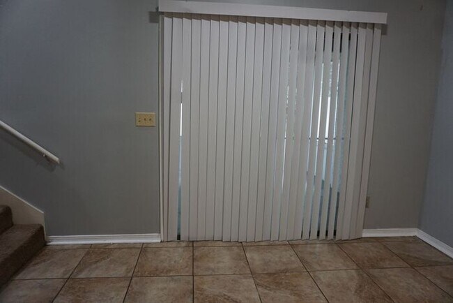 Foto del edificio - 2 Bed 2 Bath Townhouse