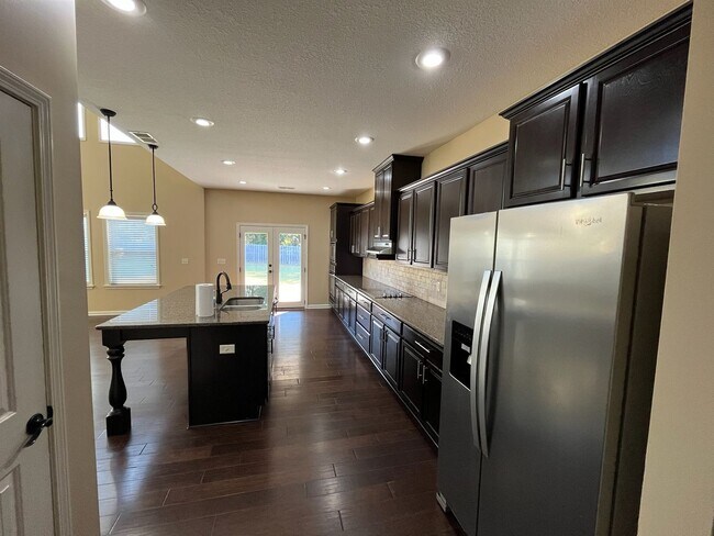 Building Photo - Beautiful Brick Home in Fortson GA!! Must ...