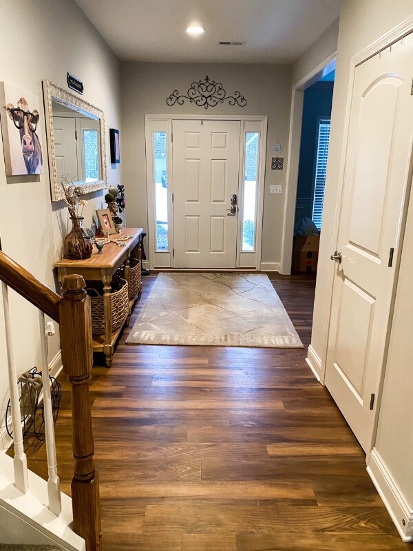 Building Photo - 211 Green Ash Trl