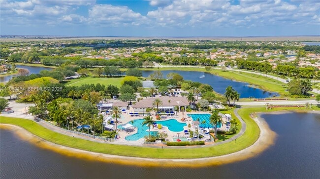 Building Photo - 1042 Bluewood Terrace