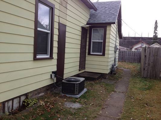Building Photo - Cute 1 Bedroom House