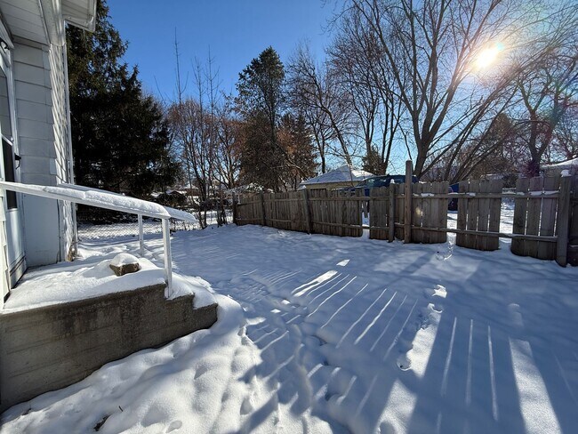 Foto del edificio - 4-Bedroom Home Near Downtown Jackson