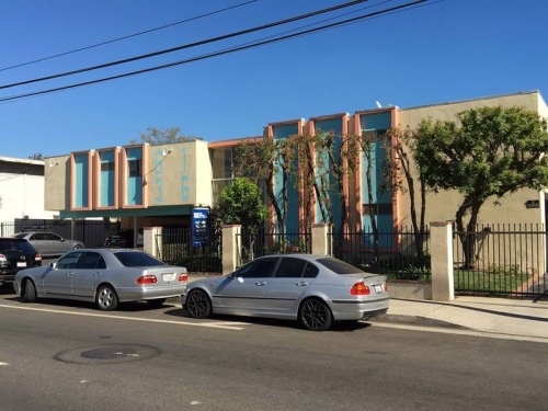 Primary Photo - 6136 Fulton Ave