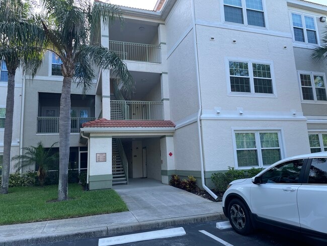 Building Photo - 23660 Walden Center Dr