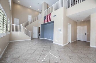 Building Photo - 2921 Bayliner Ave