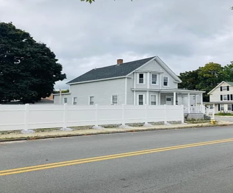 Primary Photo - 114 Chandler St