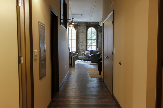 2-Bd - Main Hall Area - LOFTS of West 9