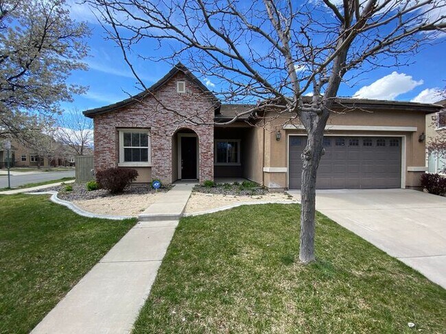 Building Photo - Beautiful 3 Bedroom + 1 FLEX ROOM Single Story House in South Meadows Reno