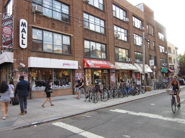 Primary Photo - 132 N 5th St