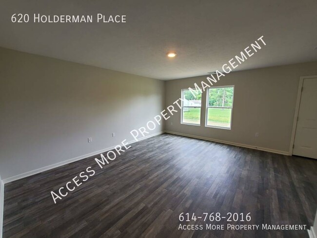 Building Photo - GREAT LOCATION 4 BED 3 BATH HOME - NEW LEB...