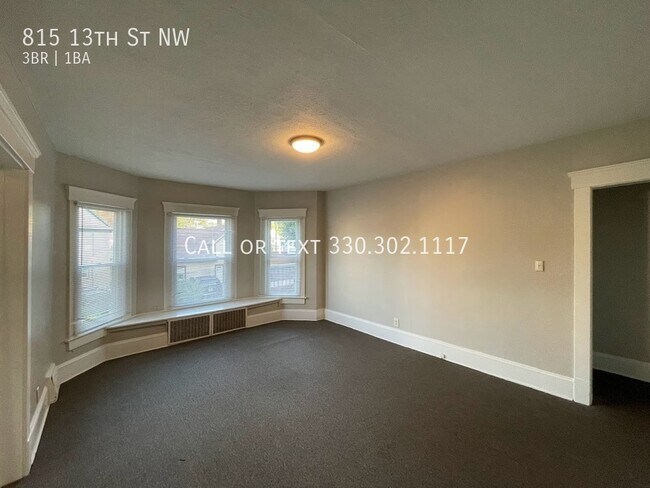 Foto del edificio - Large two bedroom one bathroom duplex for ...