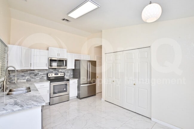 Building Photo - 3615 W Camino Del Rio
