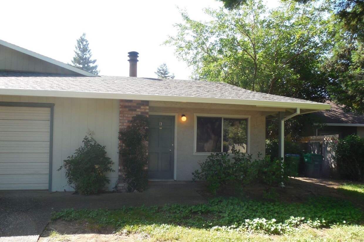 Primary Photo - 2842 Jolyn Way