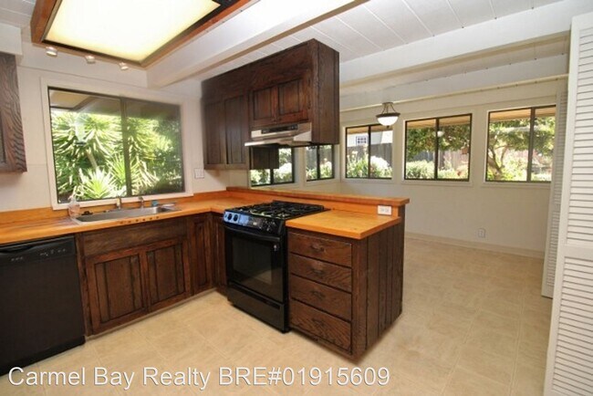Building Photo - 3 br, 2 bath House - 27180 Los Arboles Dr