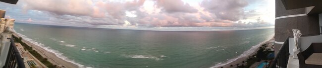 Foto del edificio - 2030 S Ocean Dr
