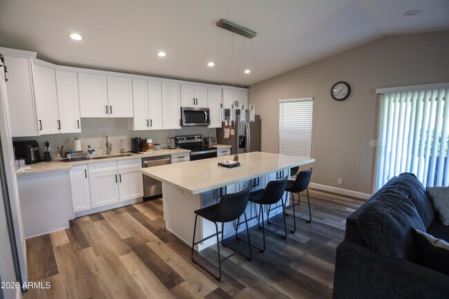 Building Photo - 3712 W Villa Maria Dr