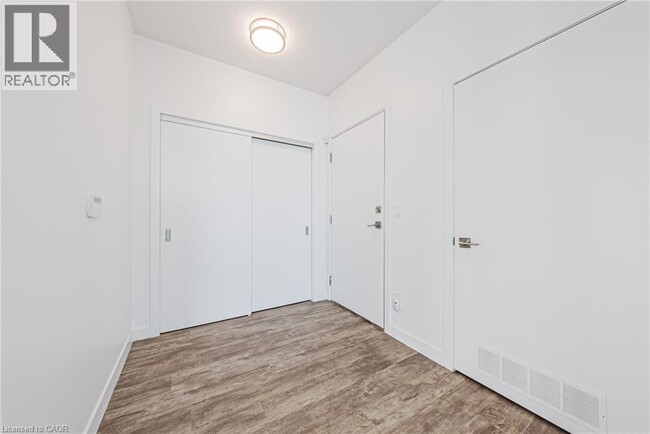 Building Photo - 2081 Fairview St