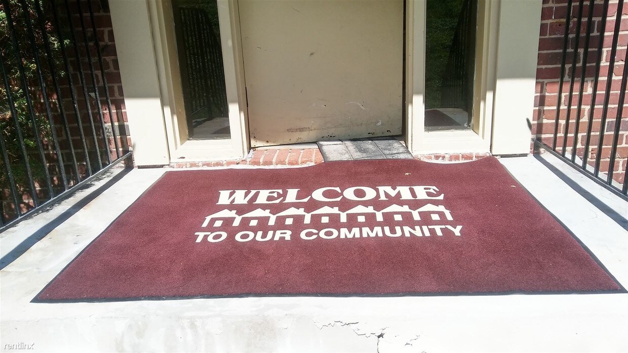 Foto principal - 4502 Westchester Rd