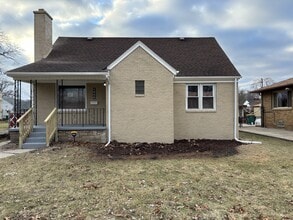 Building Photo - 1058 Baker St