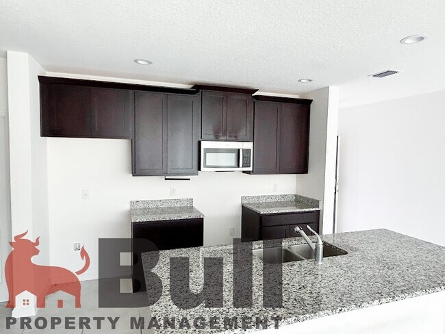 Foto del edificio - 4907 Conifer Cone Dr