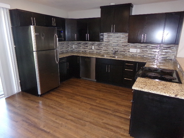 Building Photo - BCR 7001 Straffan Place-F