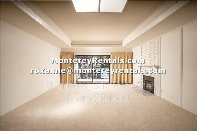 Building Photo - 171 Del Mesa Carmel
