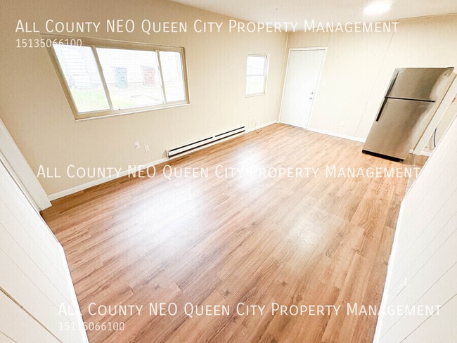 Building Photo - 2440 Ulrich Ave